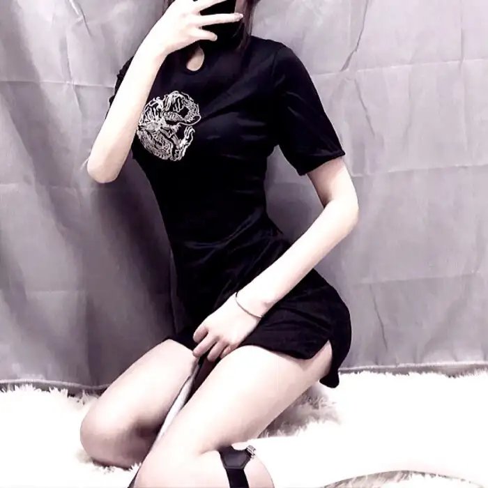 雷迪克编年史：黑暗女神海报